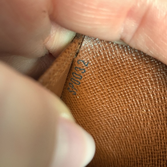 2002 authentic Louis Vuitton ETUI trifold style wallet - Picture 15 of 16